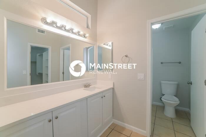 9017 W Cambridge Ave - Photo 6 of 16