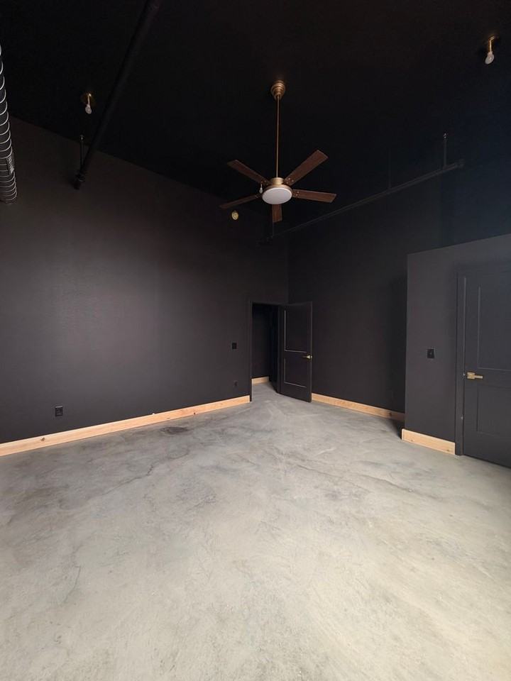 Zarfos Furniture Building Apartments - Photo 6 of 8