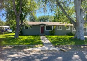featured image of 1004 N 11th St