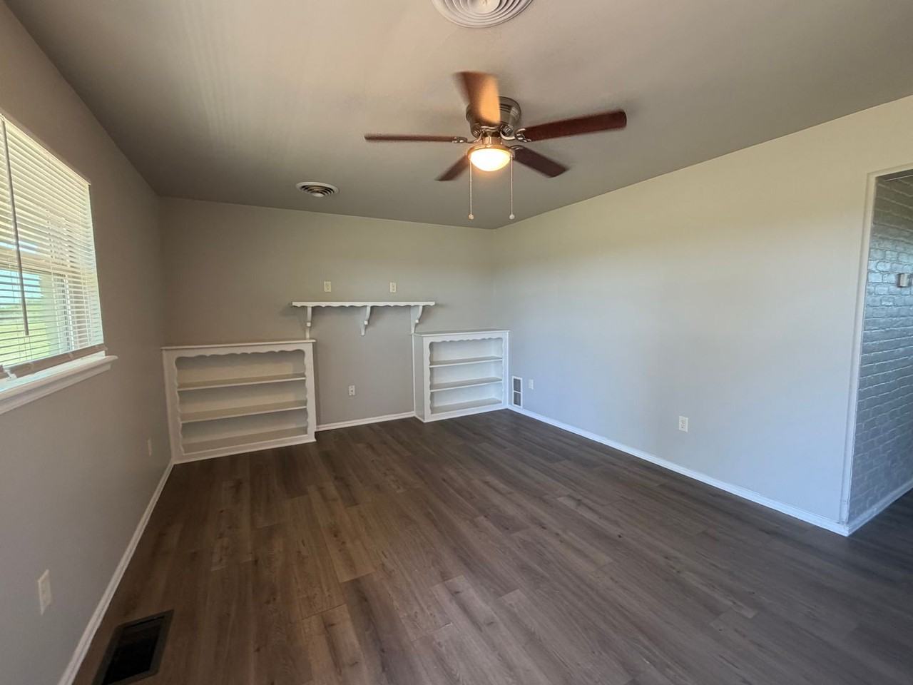 5150 W Camp Dr - Photo 6 of 24