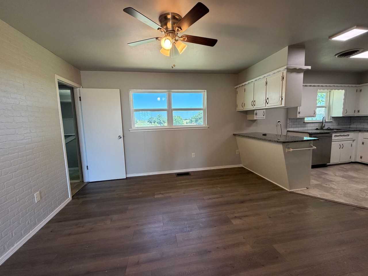 5150 W Camp Dr - Photo 7 of 25