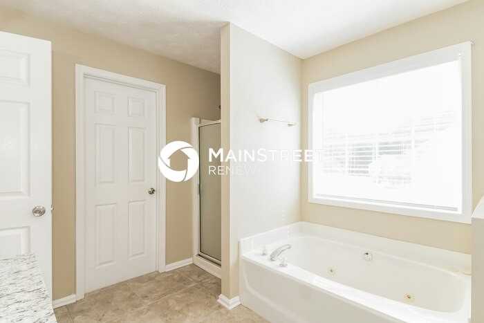 5550 Pemrock Ct - Photo 7 of 11