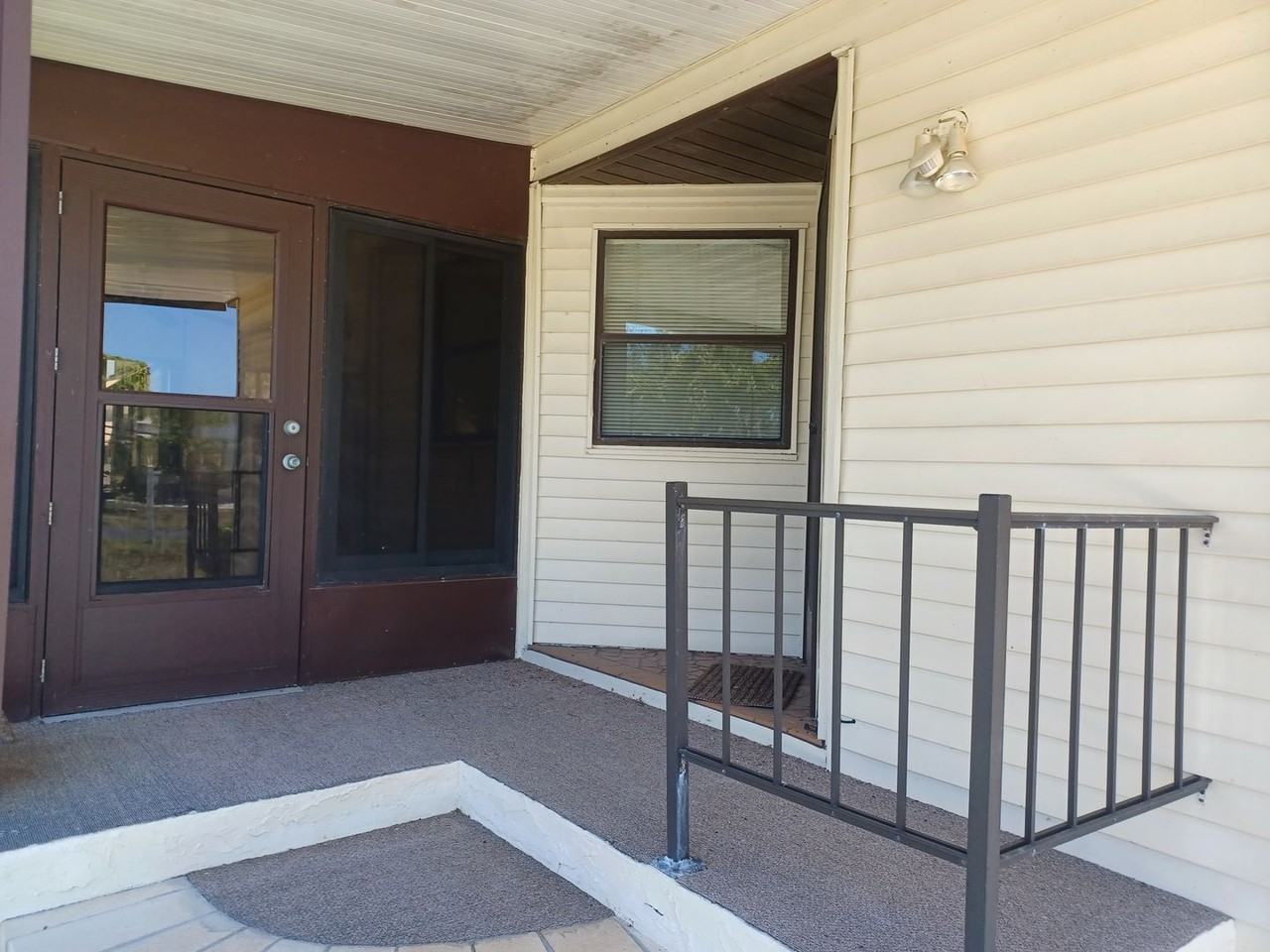 16209 Asheboro Ct - Photo 2 of 22