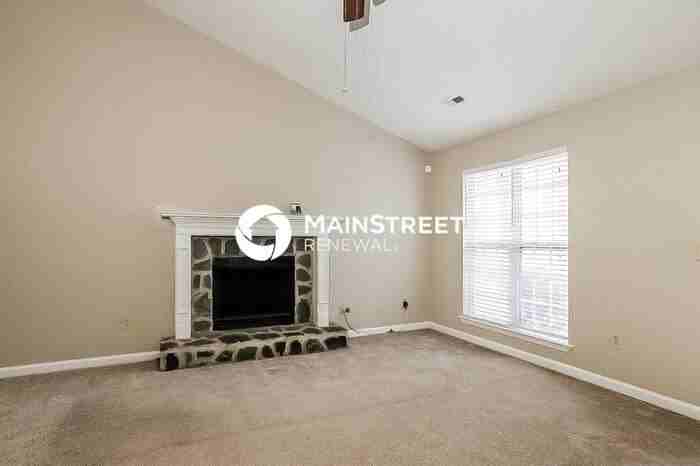 525 Devcon Ln - Photo 4 of 16