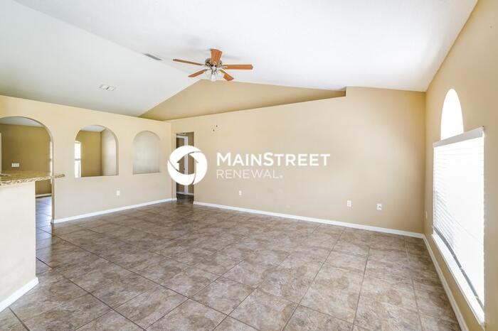 3625 Wellington Ln - Photo 3 of 16