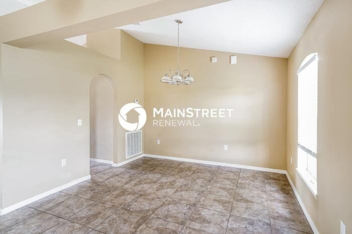 3625 Wellington Ln - Photo 4 of 16