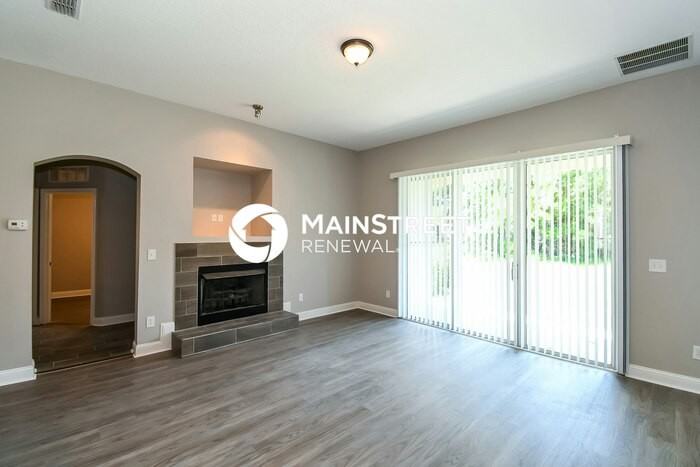 11595 Oaklawn Rd - Photo 4 of 17