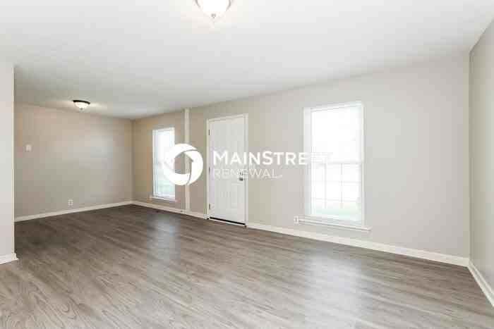 128 Stokes Dr - Photo 4 of 16