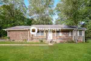 featured image of 206 Melton St