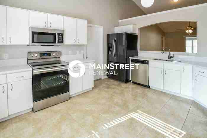 2079 De Carlo Ave - Photo 7 of 16