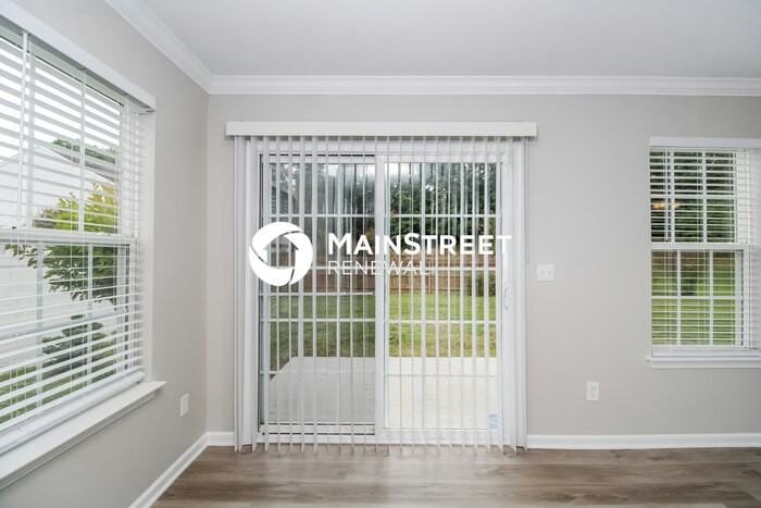 4366 Paula Dr - Photo 6 of 17