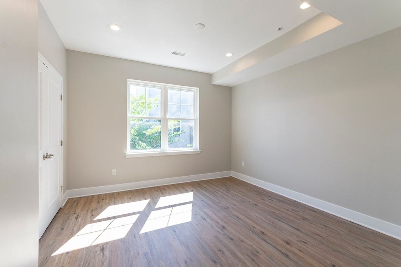 1403 S 18th St - Photo 7 of 21