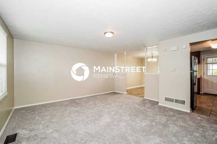 4166 Clayridge Ln - Photo 7 of 17