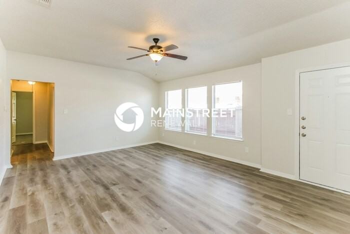 10216 Blackjack Oaks Dr - Photo 5 of 16