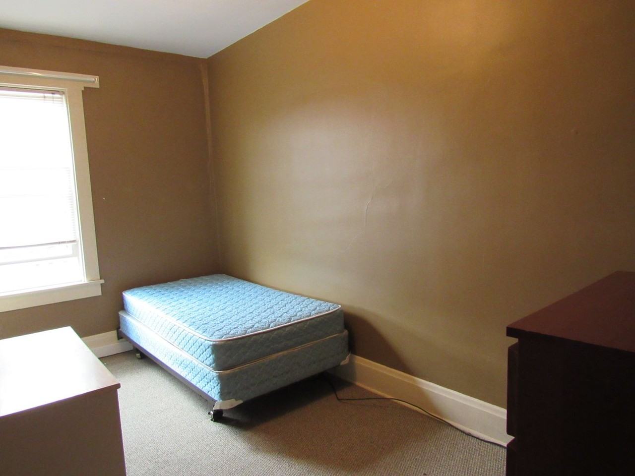 124 S 7th St - Photo 6 of 8