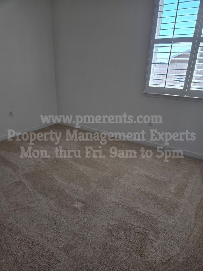 1171 Vesuvio St - Photo 7 of 11