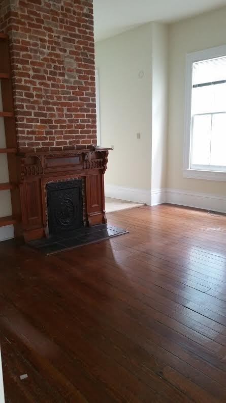 2424 Magazine St - Photo 2 of 8