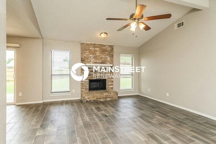 3516 7th St - Photo 3 of 16