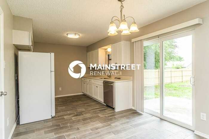 3516 7th St - Photo 7 of 16