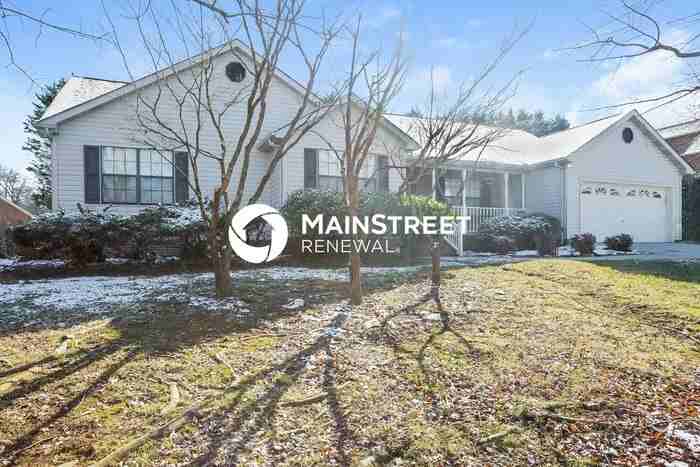 411 Leeds Ct - Photo 4 of 16
