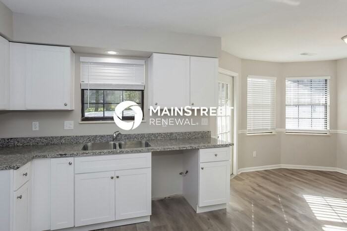 411 Leeds Ct - Photo 7 of 16