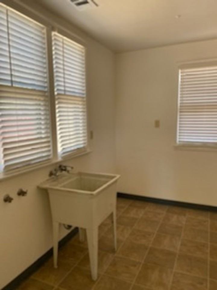 5013 E Platt Ave - Photo 5 of 13