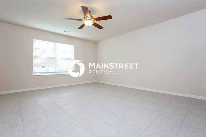 2611 Stinger Dr - Photo 2 of 15