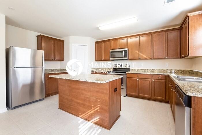 2611 Stinger Dr - Photo 4 of 15