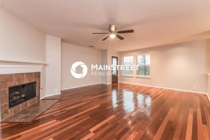 520 Welch Dr - Photo 4 of 18