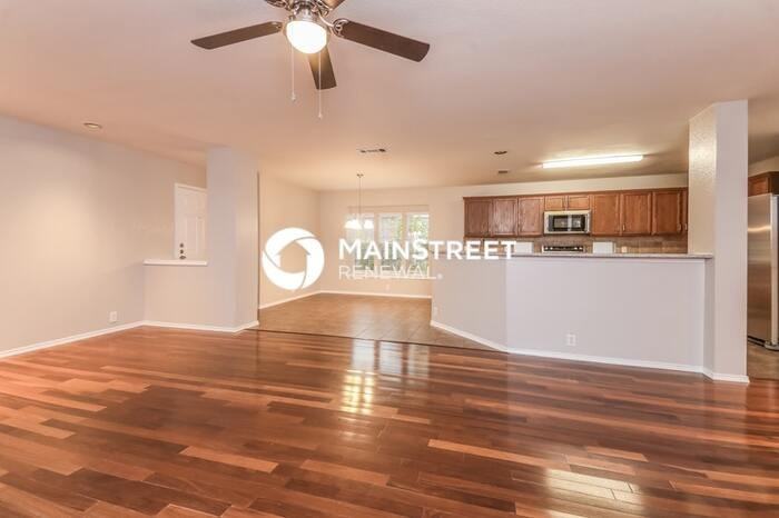 520 Welch Dr - Photo 6 of 18