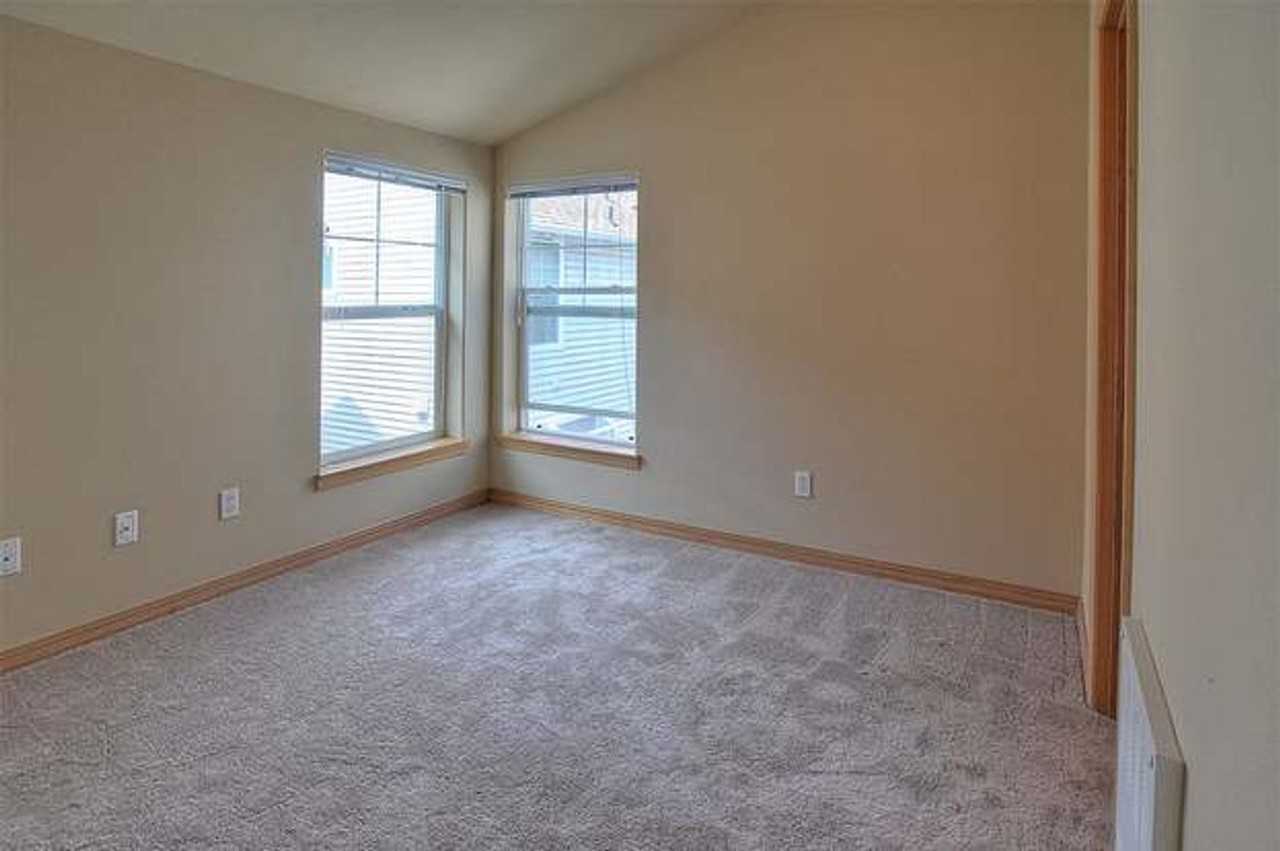 1139A N 94th St - Photo 5 of 17