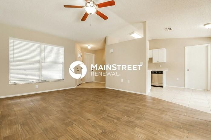 3217 Bluestone Ave - Photo 3 of 16