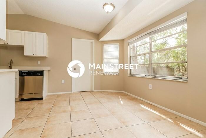 3217 Bluestone Ave - Photo 6 of 16