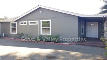 featured image of 1018 El Camino Real N