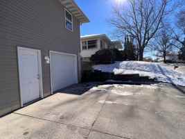 featured image of 615 4th Ave #02