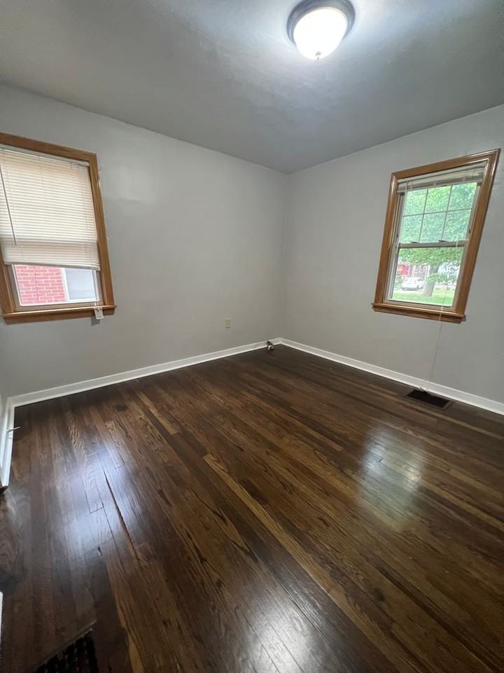 716 Cranberry St - Photo 5 of 9