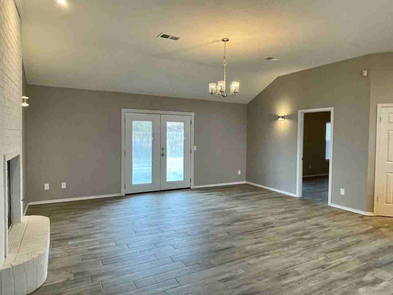 9217 Kimberly Rd - Photo 2 of 17