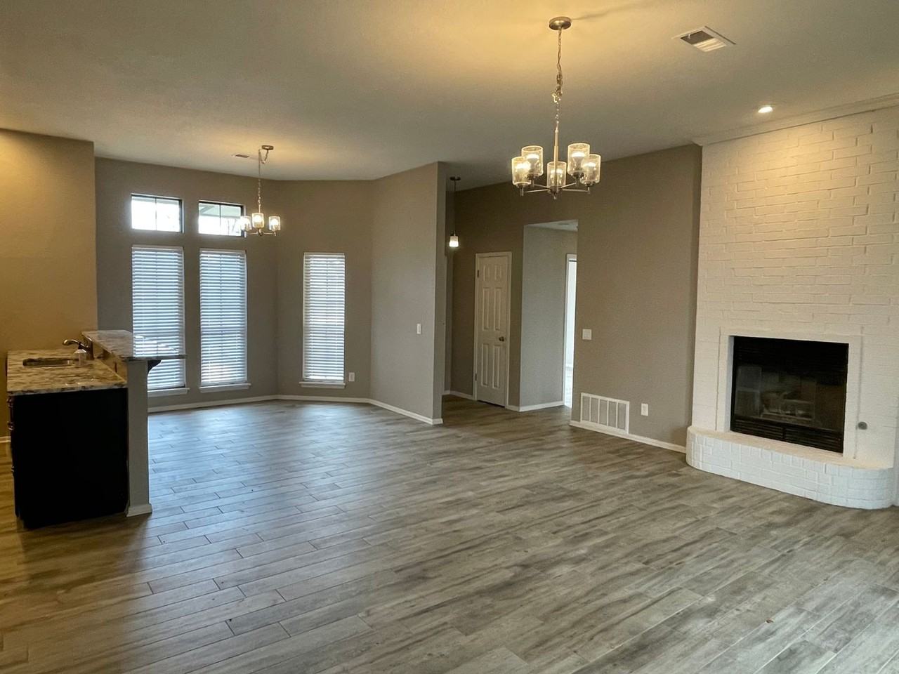 9217 Kimberly Rd - Photo 3 of 17