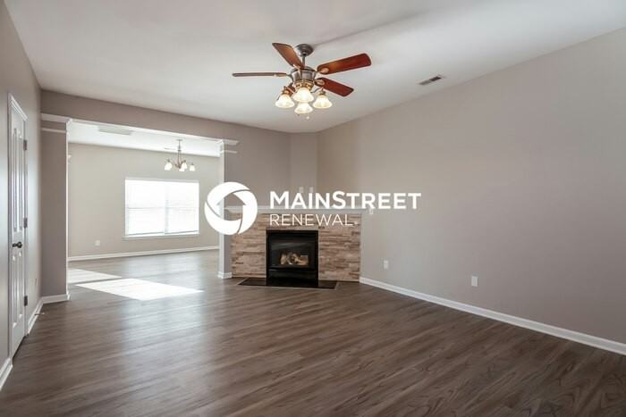 1013 Lavender Cir - Photo 5 of 17