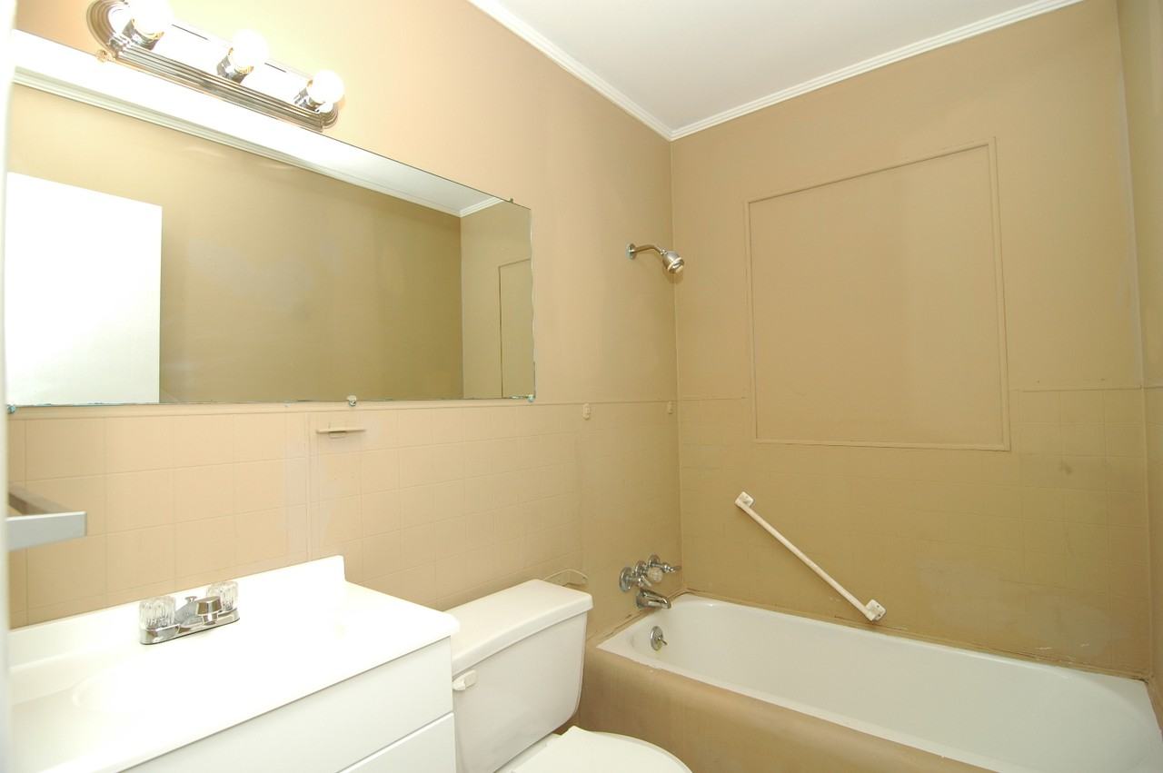 4110 Broyles Ave Sw - Photo 6 of 9