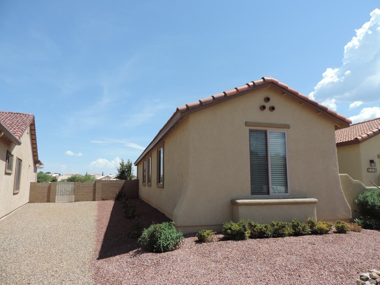 2134 Prairie Grass Dr - Photo 2 of 26