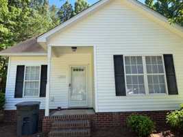 featured image of 1201 Stoneridge Ln