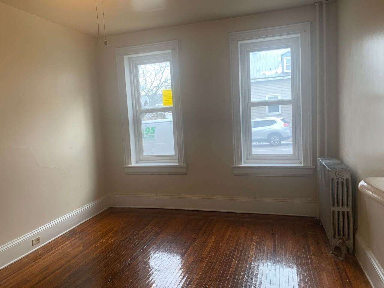 373 W King St 1st Fl - Photo 5 of 14