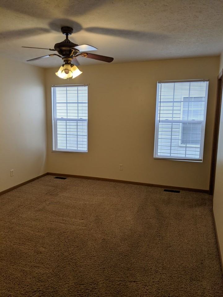 3048 N 12th St - Photo 4 of 11