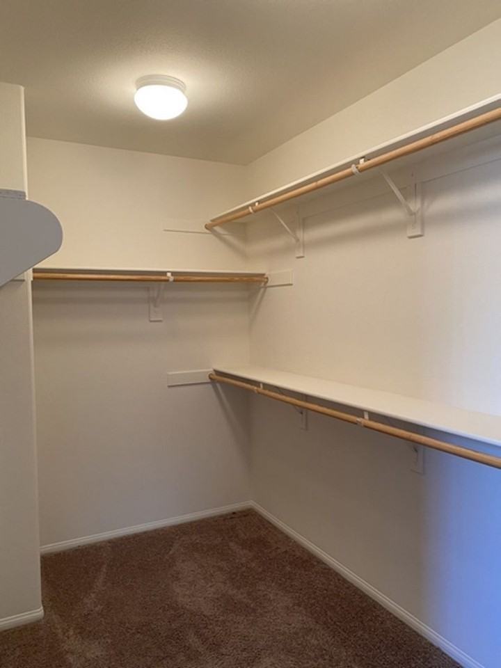 7090 Estrella St - Photo 6 of 23
