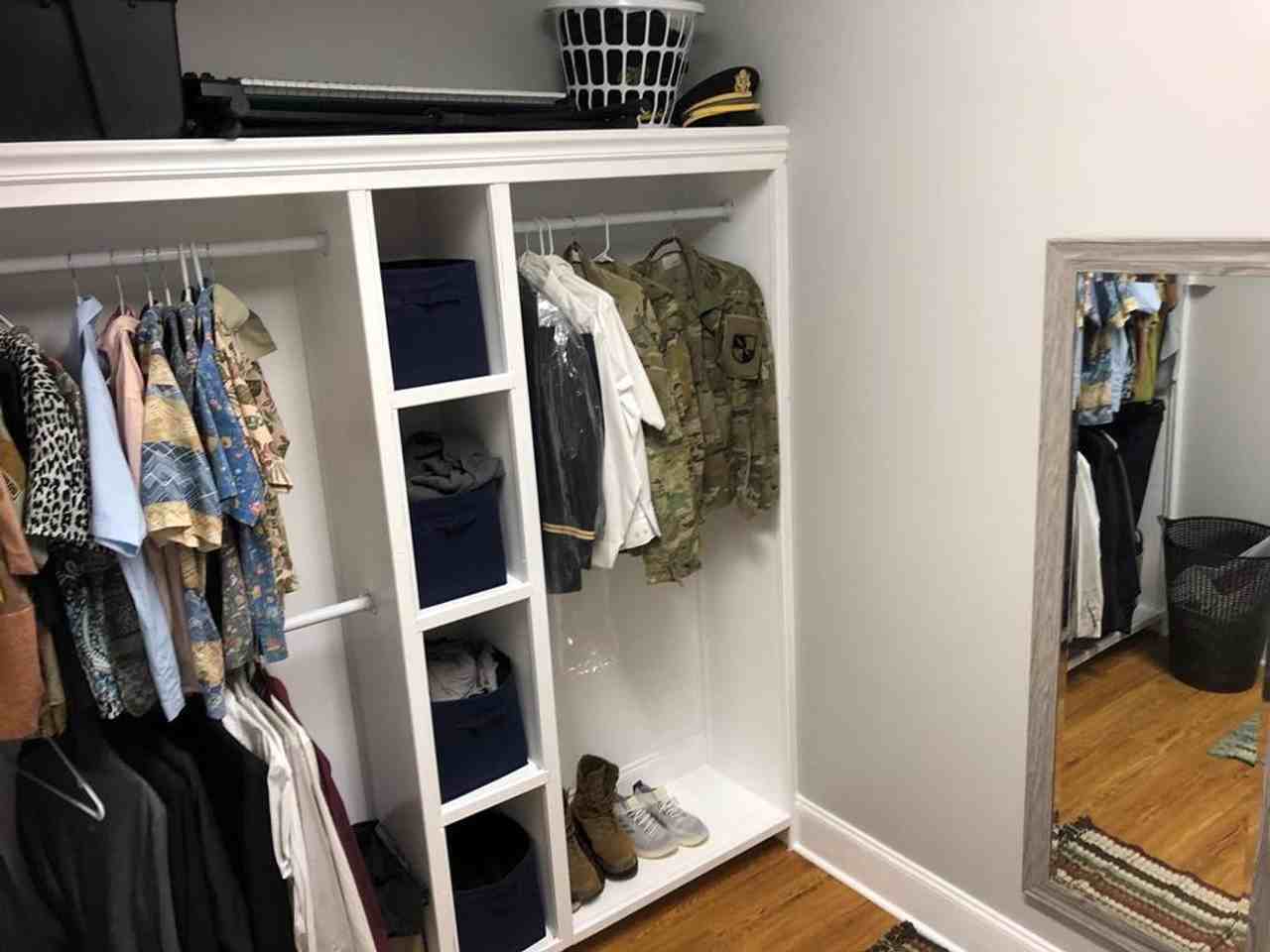 806 Leslie Ct - Photo 3 of 16