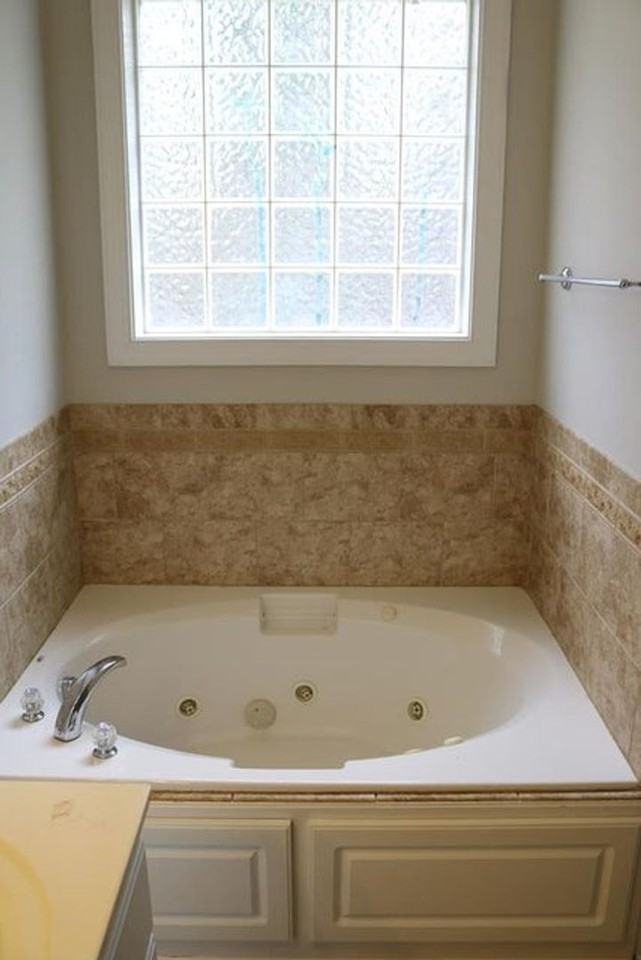 806 Leslie Ct - Photo 6 of 16