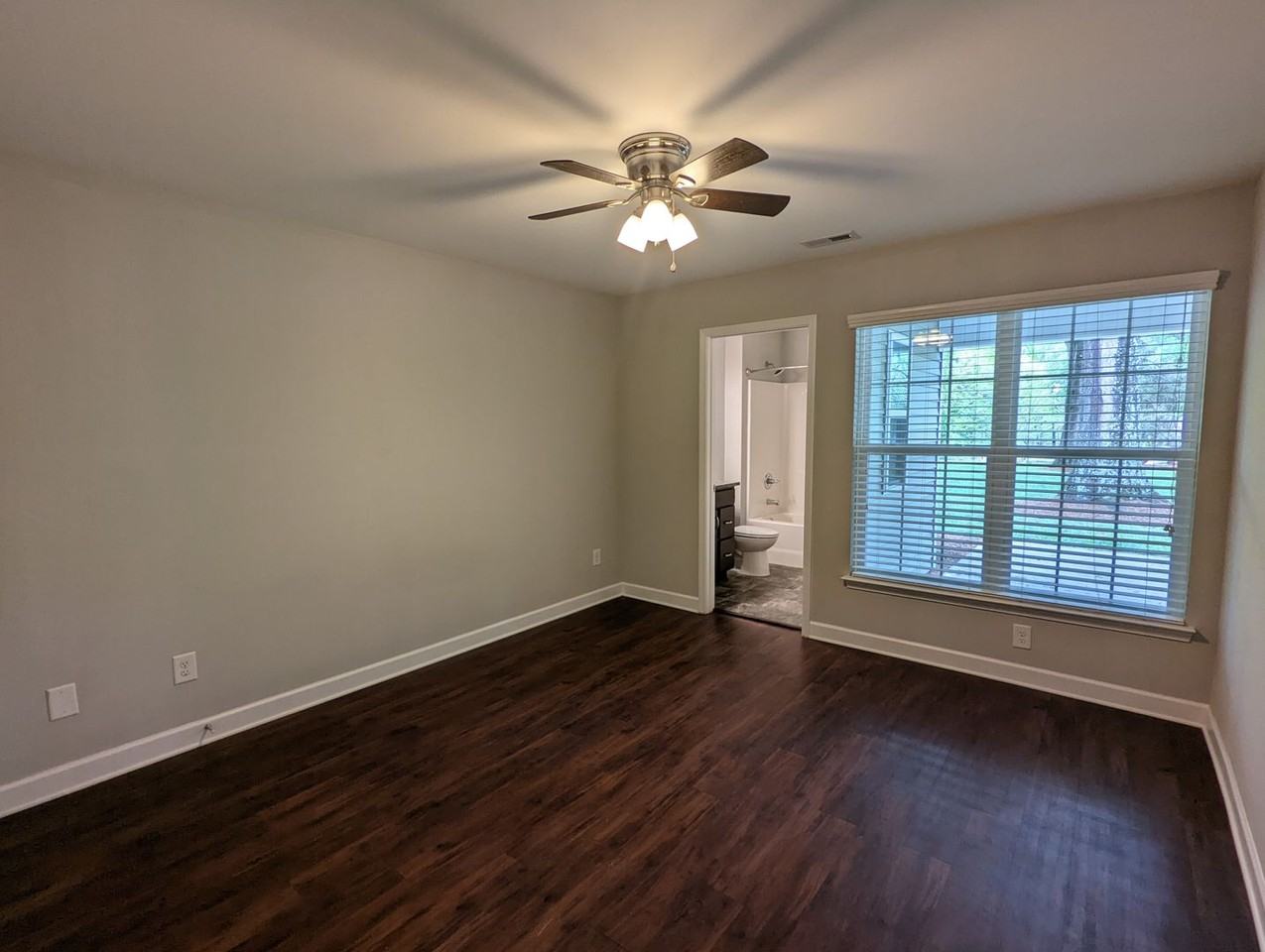 128 Mackwood Rd - Photo 7 of 13