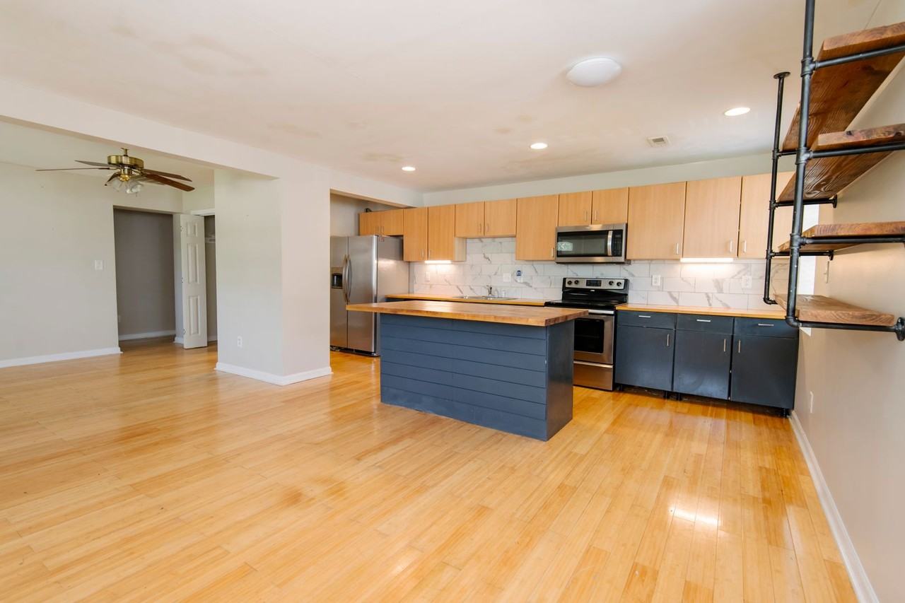 3125 Tryon Rd - Photo 3 of 18
