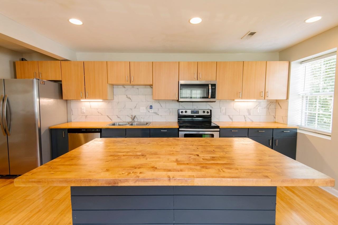 3125 Tryon Rd - Photo 4 of 18